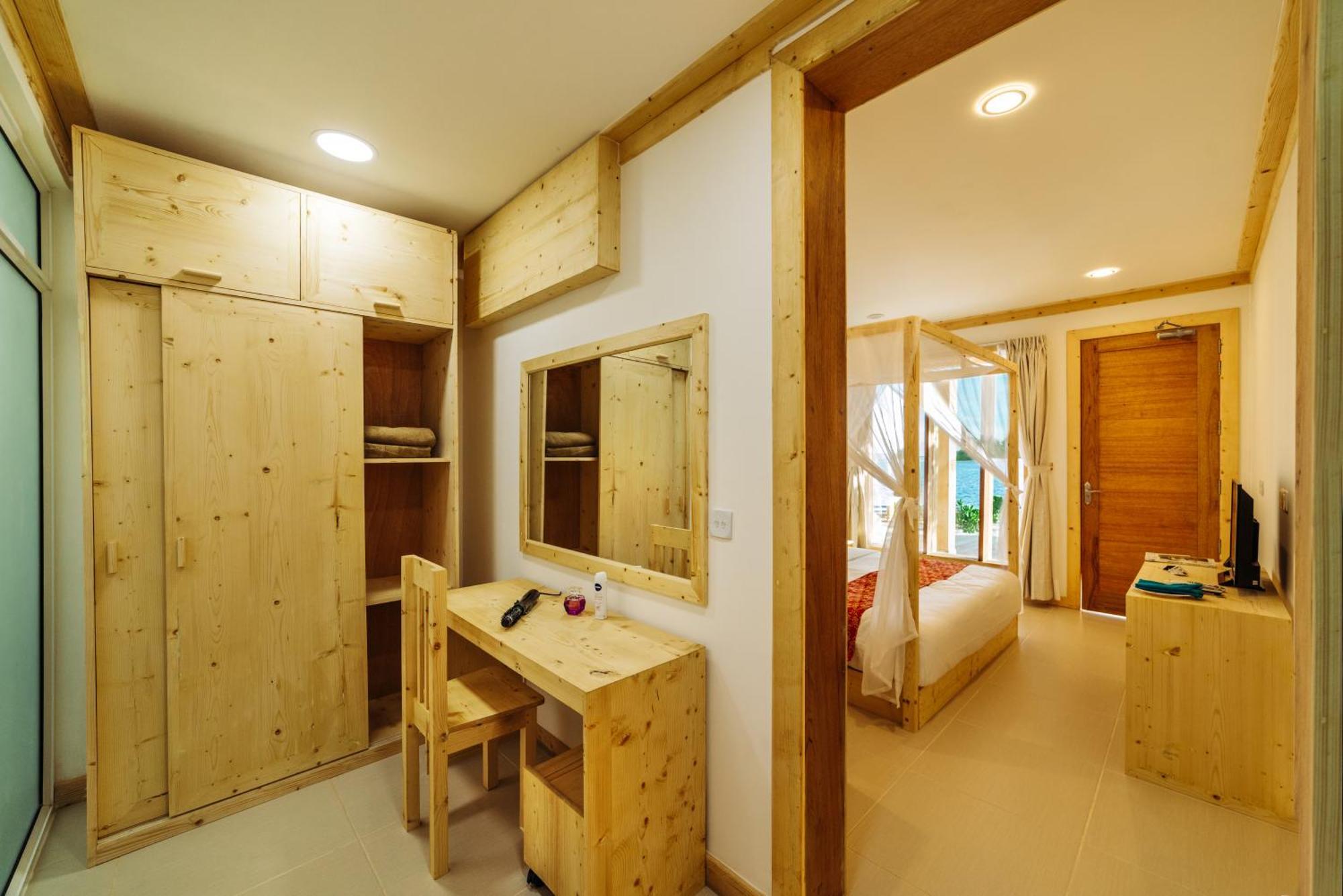 Wave Sound By 3S Maldives Hotel Addu City Exterior foto