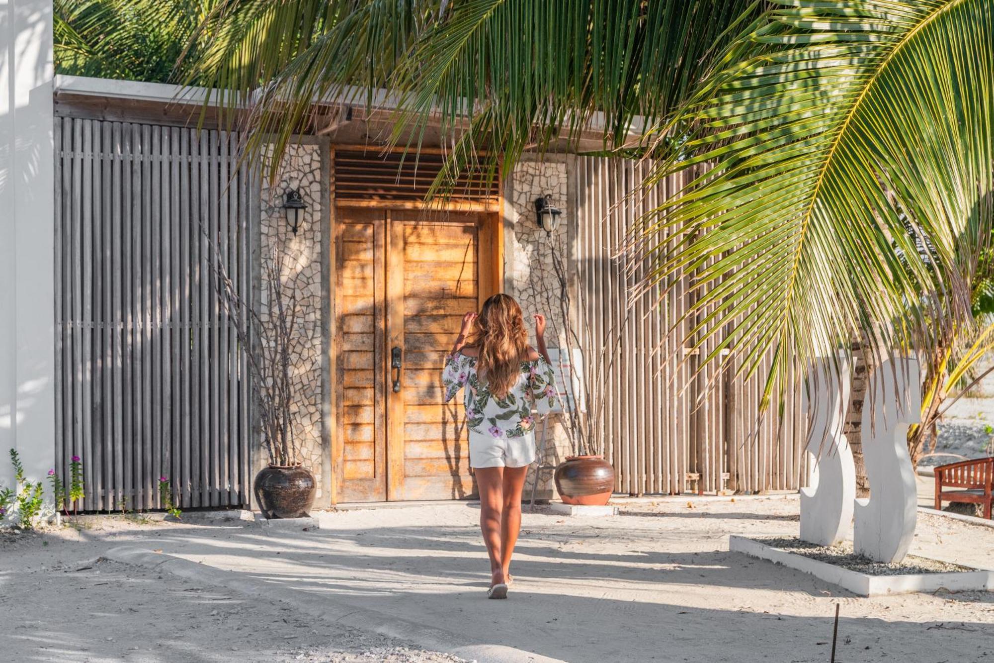 Wave Sound By 3S Maldives Hotel Addu City Exterior foto