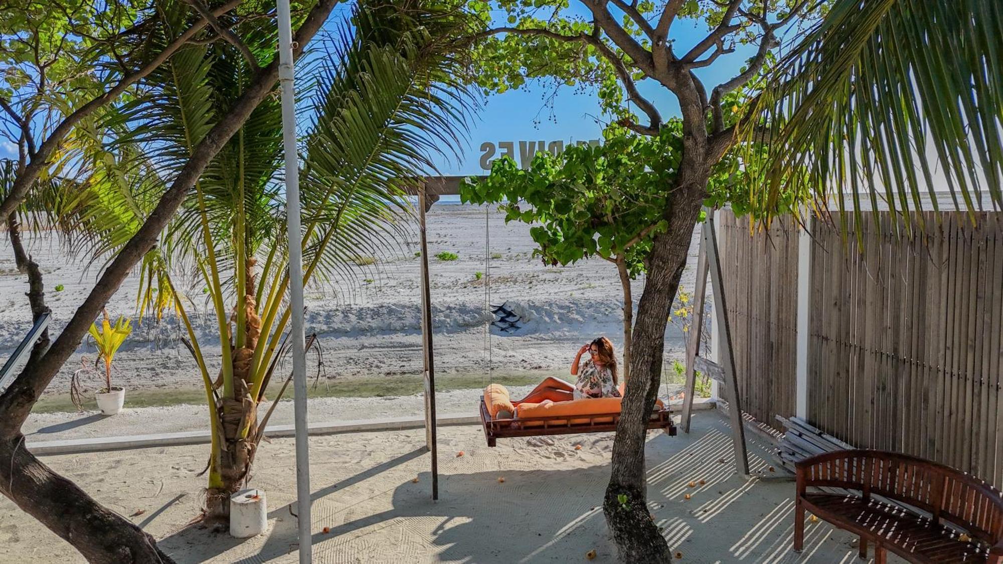 Wave Sound By 3S Maldives Hotel Addu City Exterior foto