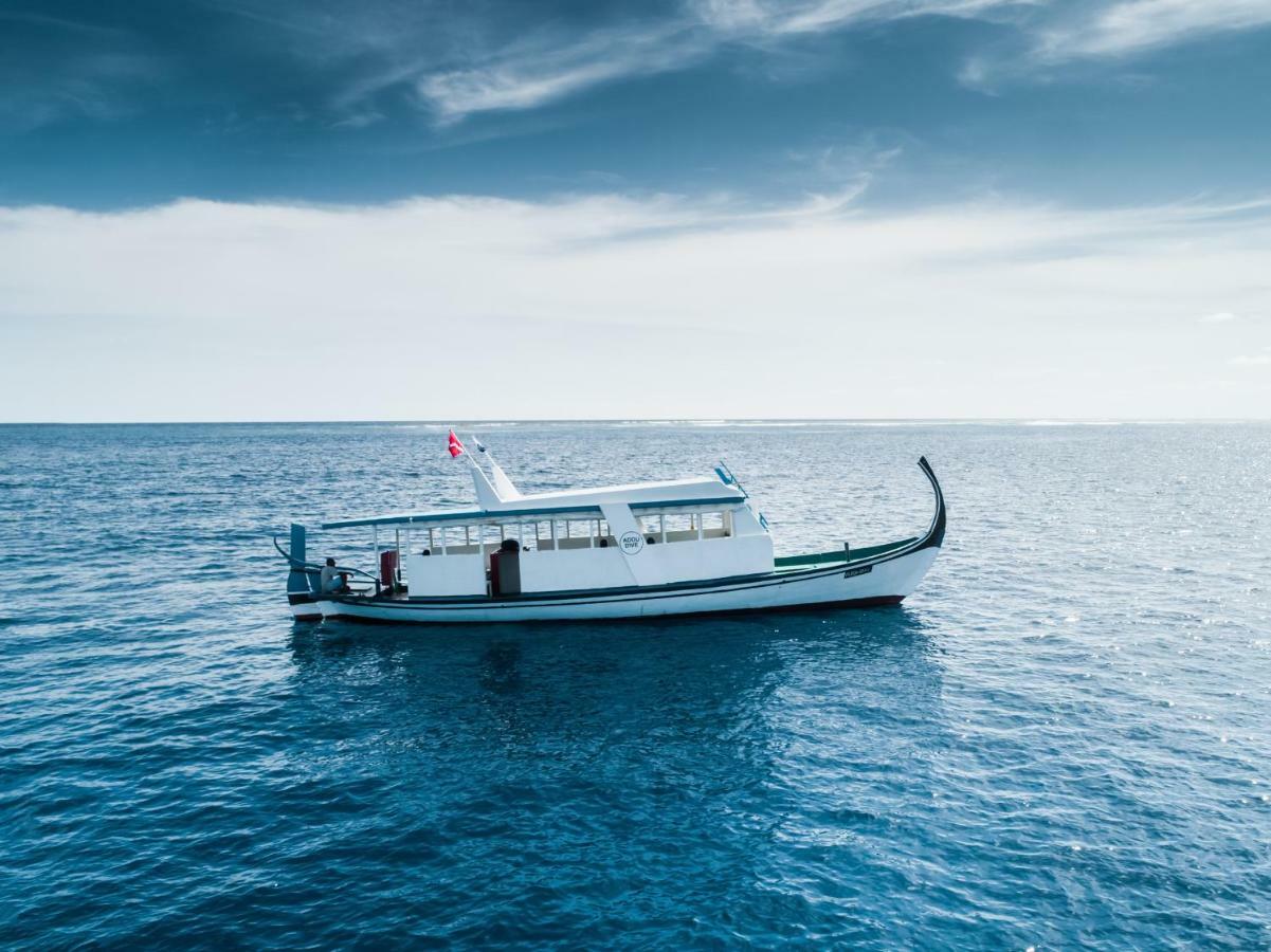 Wave Sound By 3S Maldives Hotel Addu City Exterior foto