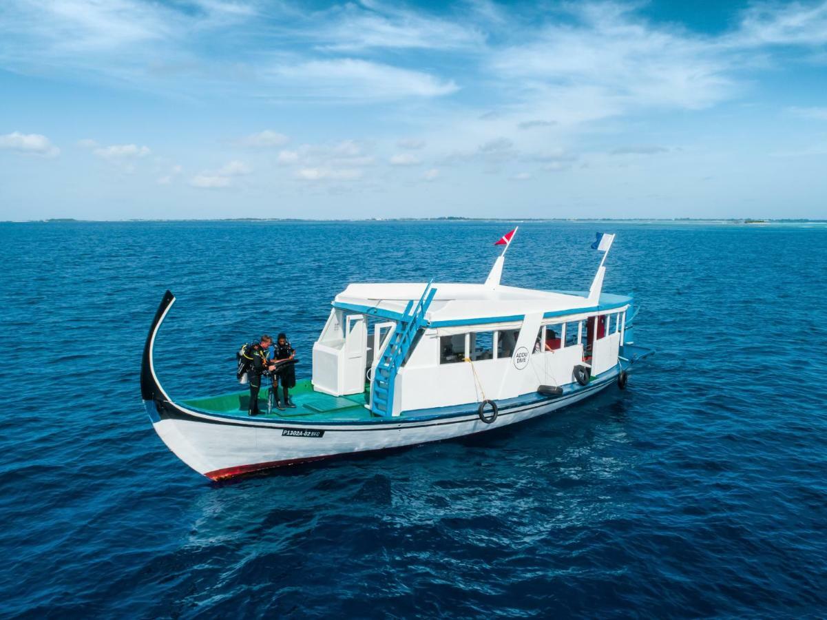 Wave Sound By 3S Maldives Hotel Addu City Exterior foto